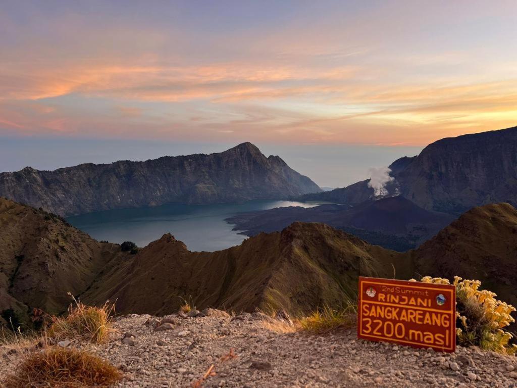 Girang Rinjani Bungalows Tetebatu Exterior photo