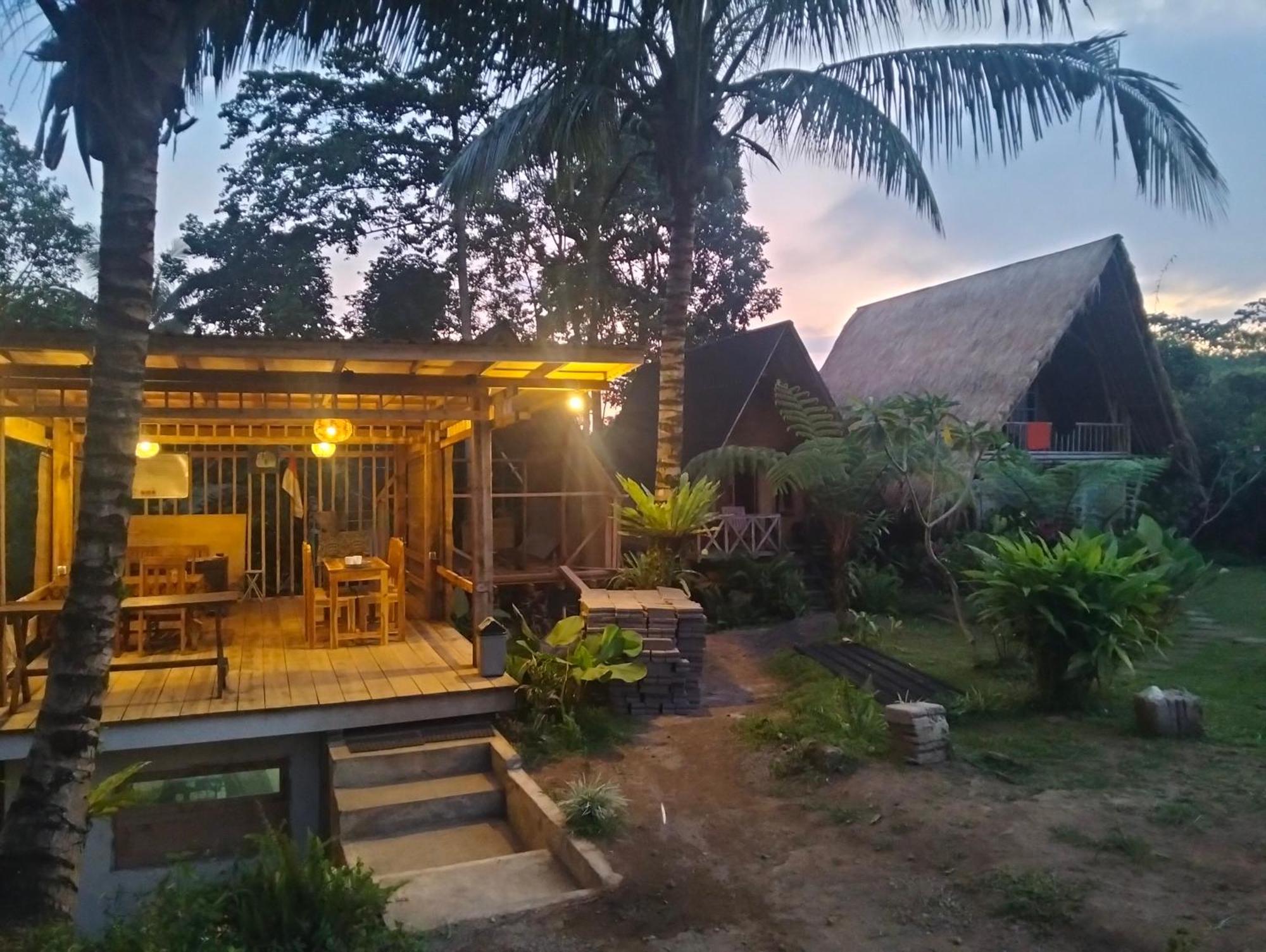 Girang Rinjani Bungalows Tetebatu Exterior photo